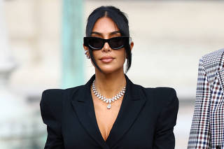 Kim Kardashian takes stand in Paris robbery trial