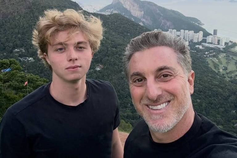 Clube do porno tras as melhores ninfetinhas que adora receber para ir na casa desses rapazes para transar e levar prazer a eles - Luciano Huck e o filho do meio, Benício